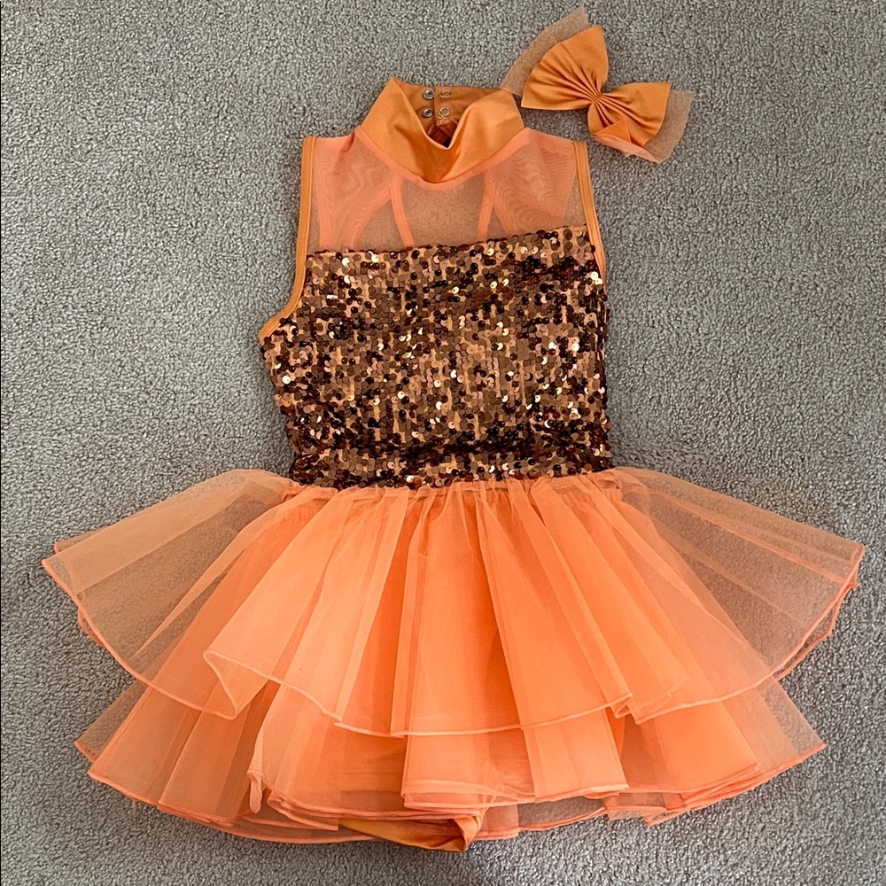 EUC - Sparkling Orange Sequin Girls Costume - Weissman size MC (8)